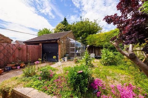 2 bedroom semi-detached bungalow for sale - Heron Close, Towcester