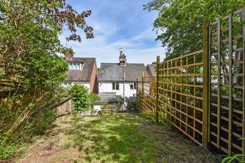 2 bedroom semi-detached house for sale - Kings Road, Haslemere, Surrey
