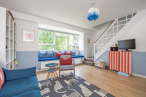 43 Stuart Road, Richmond, TW10 7QU