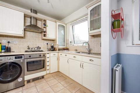 43 Stuart Road, Richmond, TW10 7QU