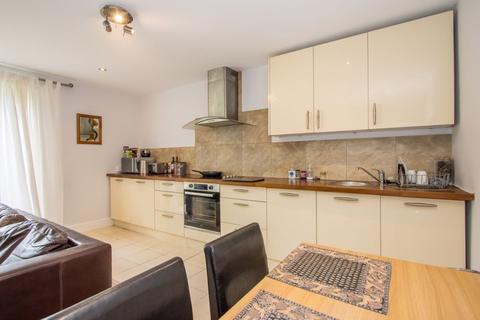 2 bedroom apartment for sale - Victoria Road, Penarth