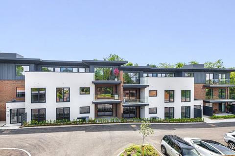 2 bedroom apartment for sale - Asplands Close, Woburn Sands, Milton Keynes, Buckinghamshire, MK17