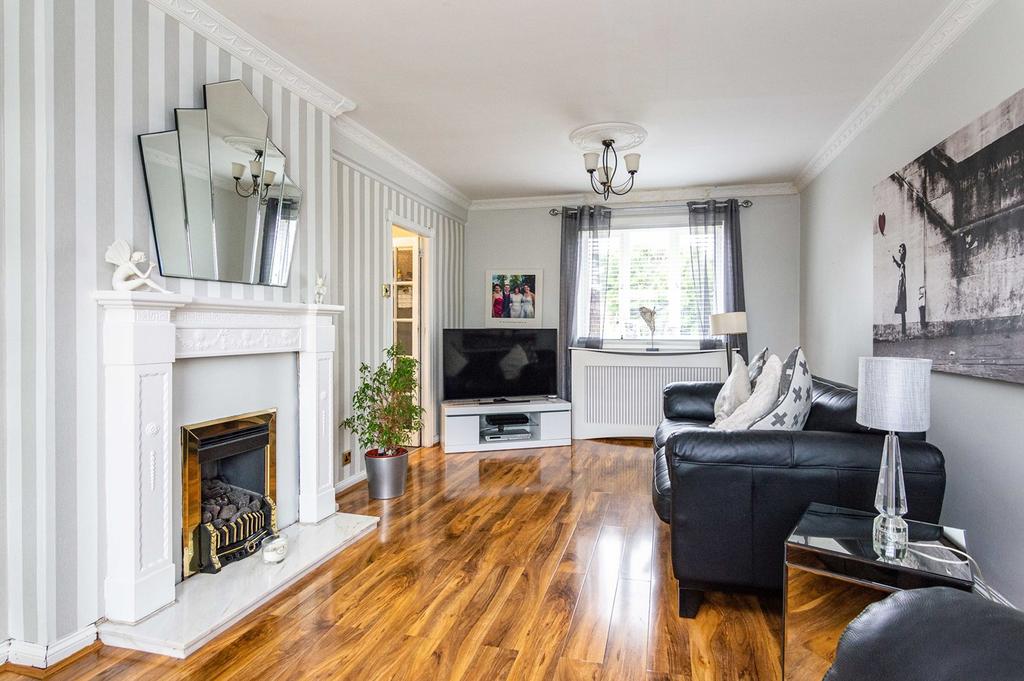 Birsay Road, Lambhill, Glasgow, G22 3 bed semidetached house £115,000