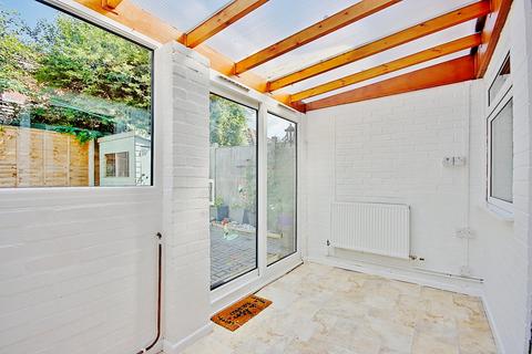 21 Chalfont Close, Worcester, WR3 7HL