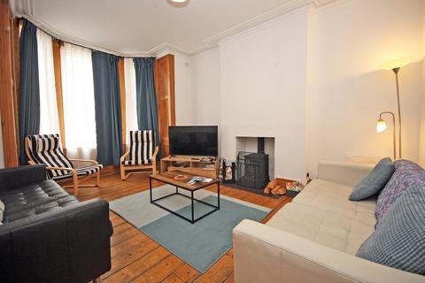 undefined, Market Street, Caernarfon, Gwynedd, LL55