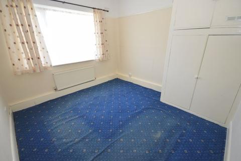 3 bedroom semi-detached house for sale - Heyes Road, Widnes
