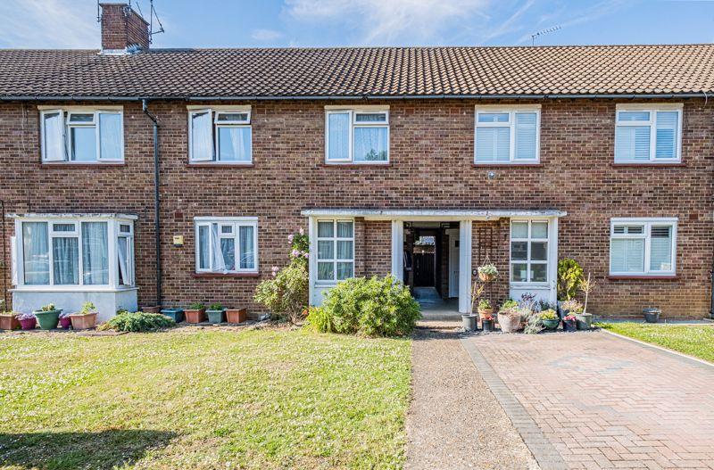 Ellement Close, Pinner 2 bed £399,950