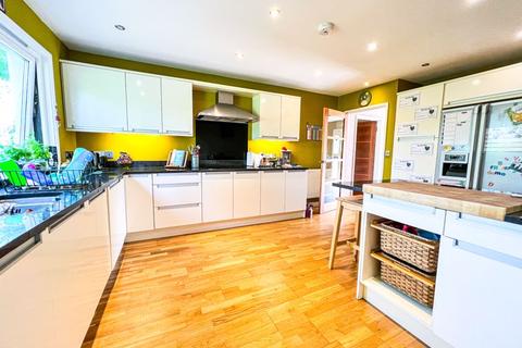 4 bedroom detached house for sale - Blagdon Hill, Taunton