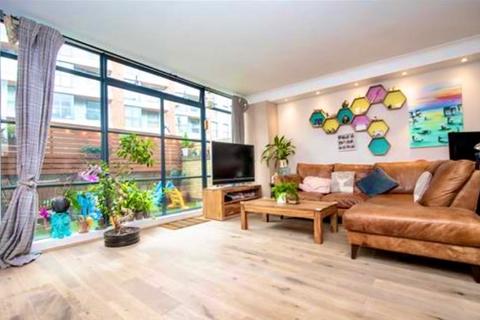 Apartment 7, 1 Goat Wharf, Brentford, TW8 0AS