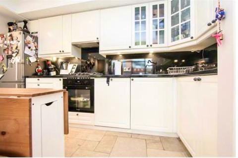 Apartment 7, 1 Goat Wharf, Brentford, TW8 0AS