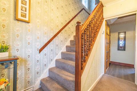 48 Beacon Lane, Dudley, DY3 1NB