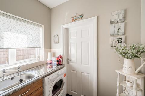 3 Eversley Grove, Sedgley, Dudley, DY3 3RF