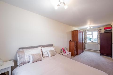 43 Botany Drive, Upper Gornal, Dudley, DY3 3XT