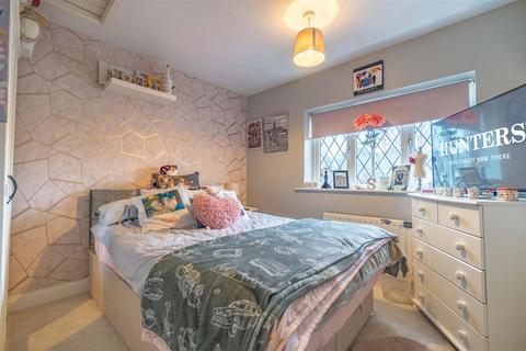 19 Moises Hall Road, Wombourne, Wolverhampton, WV5 0LF