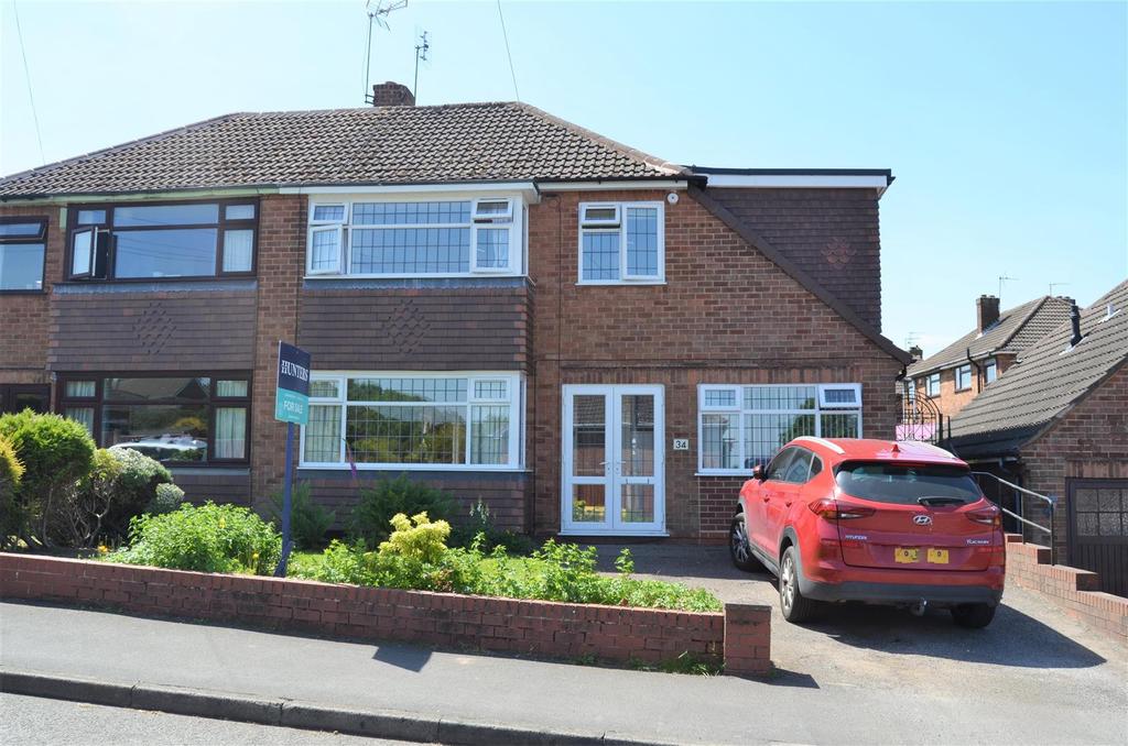 Langland Drive, Sedgley, DY3 3TH 3 bed semidetached house £275,000