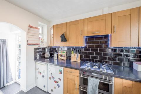 15 Beech Close, Dudley, DY3 1NG