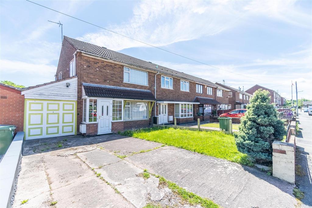 Meldon Drive, Bilston, West Midlands 3 bed semidetached house for sale £190,000