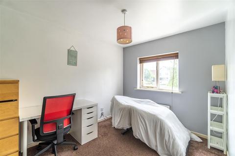 15 Boscobel Close, Dudley, DY1 2GA