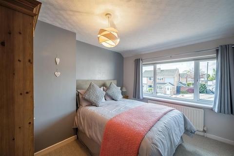 38 Dingle View, Dudley, DY3 3LE