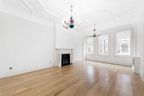 3 bedroom apartment to rent, Cadogan Gardens, Sloane Square, London, SW3