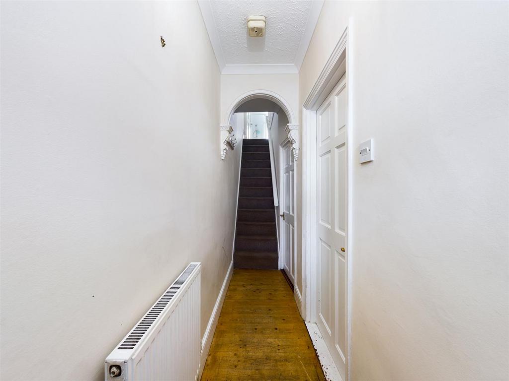 Gordon Road, Strood 2 bed terraced house for sale £260,000