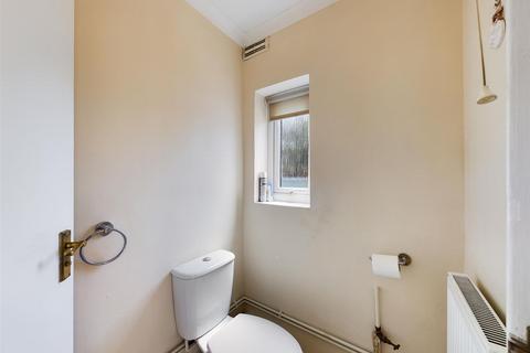 58 Gordon Road, Rochester, ME2 3HJ