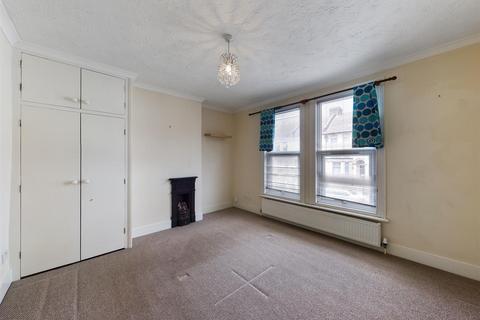 58 Gordon Road, Rochester, ME2 3HJ