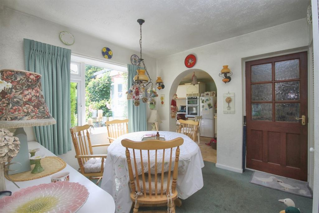Breakfast Room