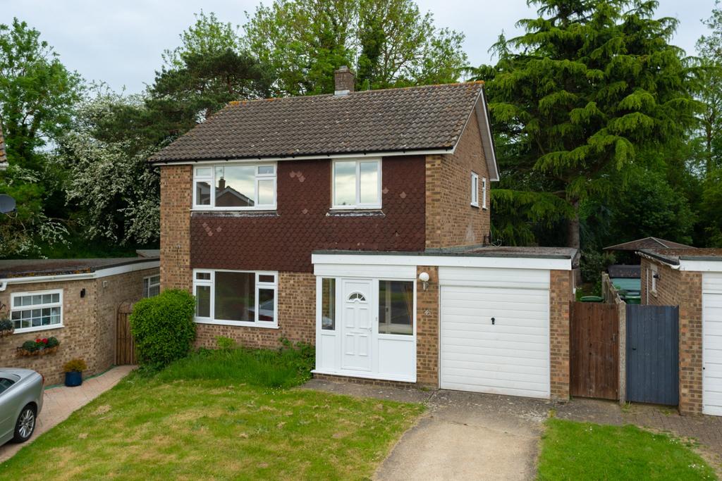 Mallings Drive, Bearsted 3 bed detached house for sale £475,000
