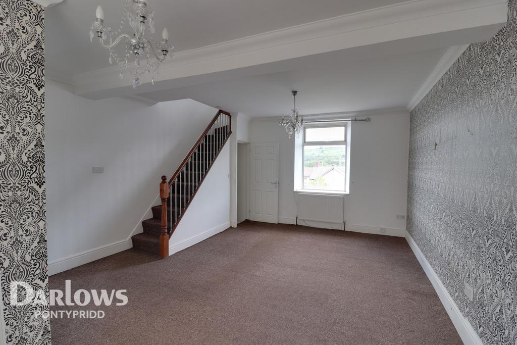 Mountain Ash Road, Mountain Ash 3 bed terraced house £140,000