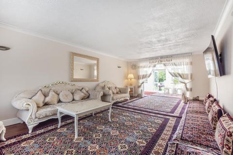 35 Dane Road, Ashford, TW15 1QJ