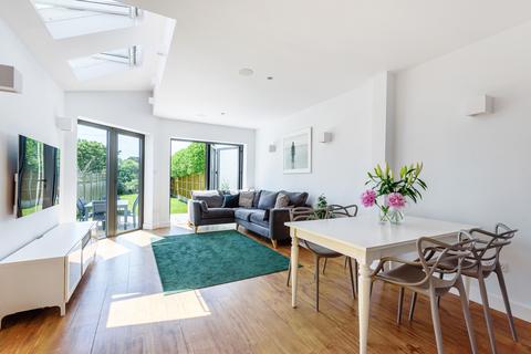 40 Summer Road, East Molesey, KT8 9LS