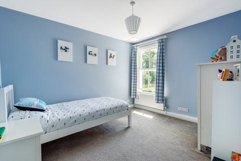 40 Summer Road, East Molesey, KT8 9LS