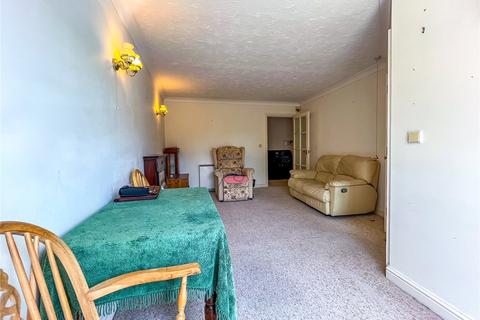 2 bedroom apartment for sale - Blenheim Court, 46 Regency Crescent, Christchurch, Dorset, BH23