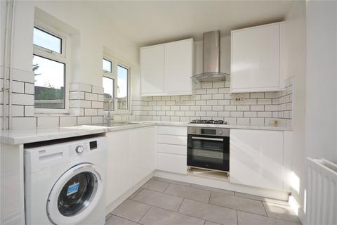 2 bedroom end of terrace house to rent - West Avenue, CM1