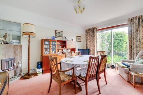 111 Thurleigh Road, London, SW12 8TY