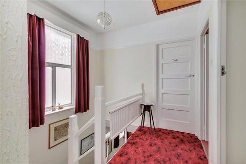 111 Thurleigh Road, London, SW12 8TY