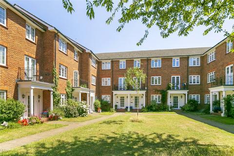 4 Kenmore Close, Richmond, TW9 3JG