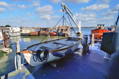 4 bedroom houseboat for sale, Vicarage Lane, Hoo ME3