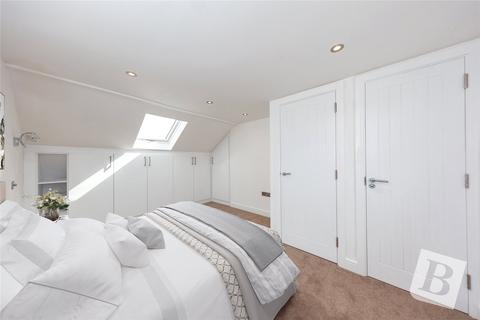 4 bedroom end of terrace house for sale, Mayswood Gardens, Dagenham, RM10