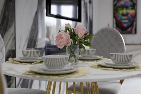 Flat 5 Beechgate, Witney, OX28 4JL