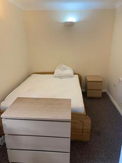 Studio to rent, Swinburne Road, Oxford - Professionals Only