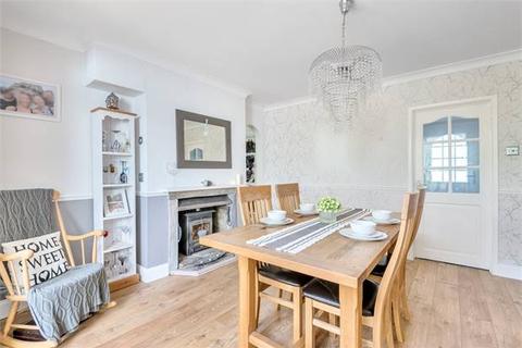 7 Burnham Road, Westcott, Aylesbury, HP18 0PL