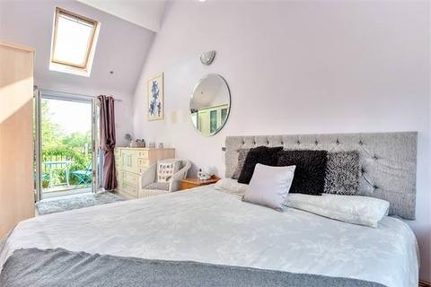 7 Burnham Road, Westcott, Aylesbury, HP18 0PL