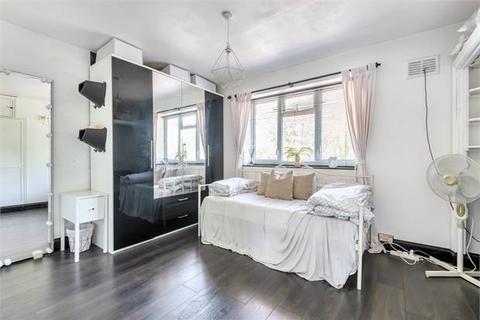 7 Burnham Road, Westcott, Aylesbury, HP18 0PL