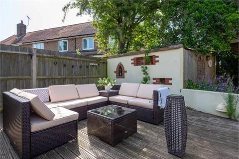 7 Burnham Road, Westcott, Aylesbury, HP18 0PL