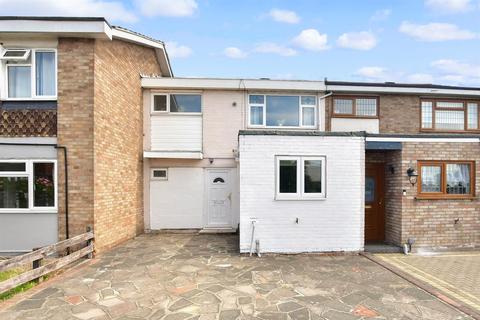 33 Cedar Avenue, Wickford, SS12 9DU