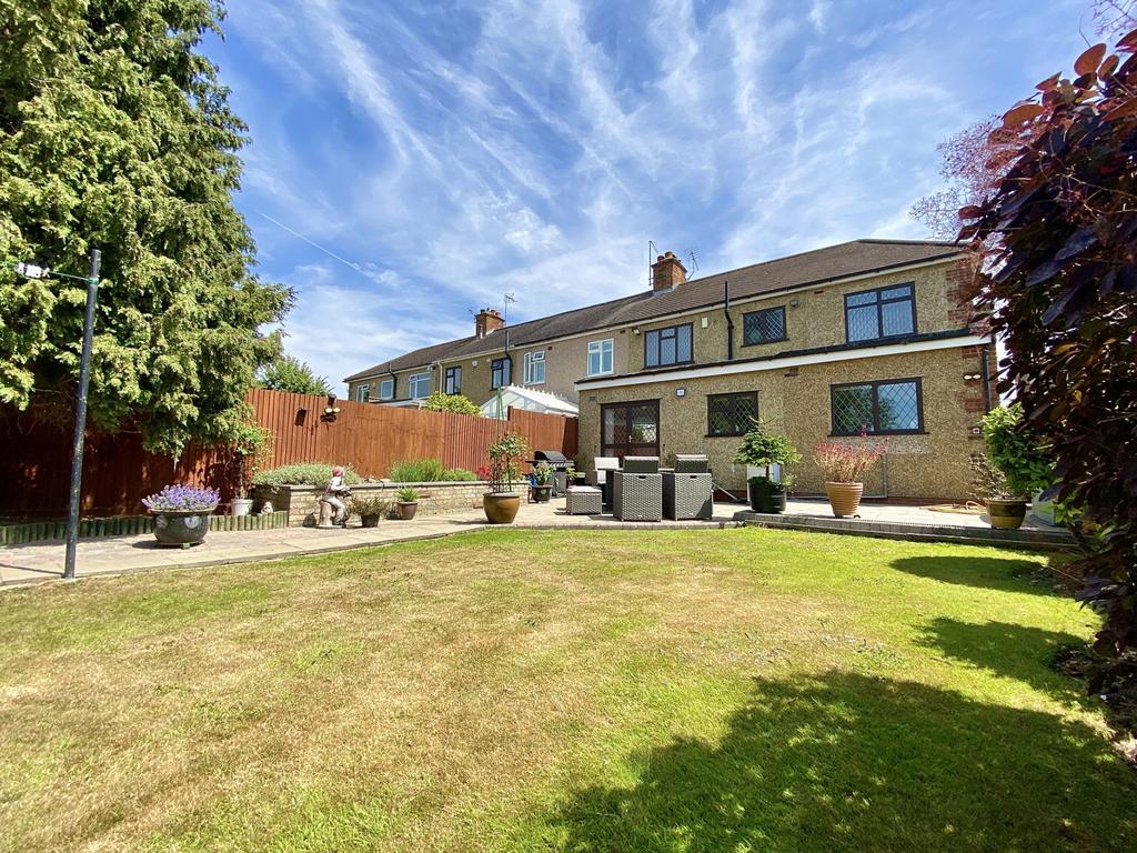 Exmouth Road, Ruislip, HA4 5 bed end of terrace house £735,000