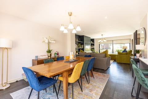 20 Bryneithin, Dinas Powys, CF64 4BL