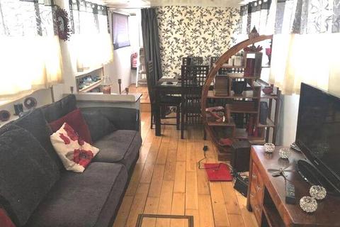 1 bedroom houseboat for sale, Vicarage Lane, Hoo ME3
